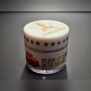 JEFFREE STAR Velour Sugar Lip Scrub - Salted Caramel